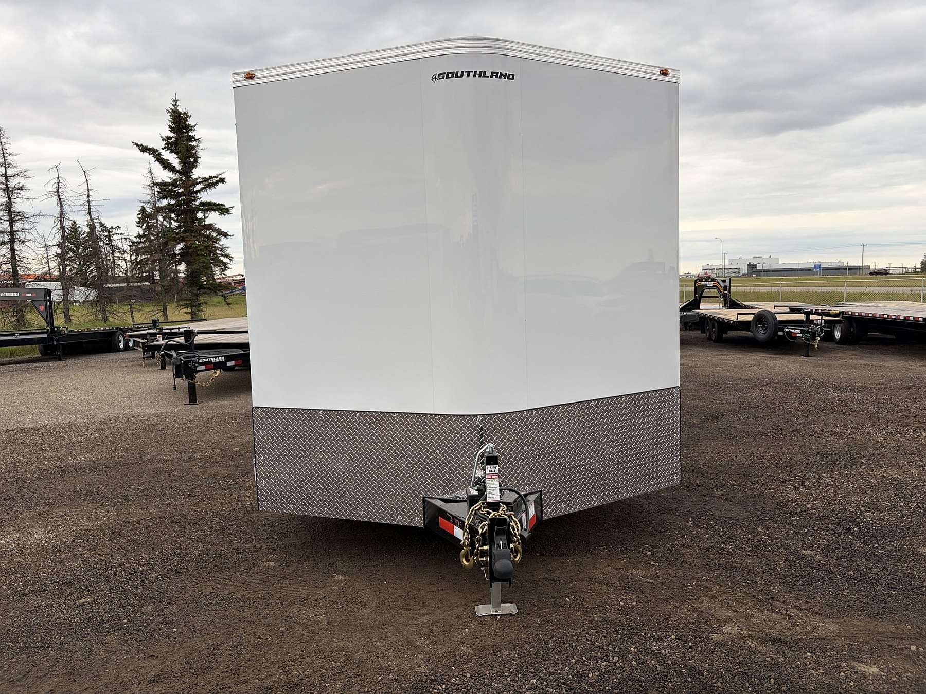 2027 Royal 8.5'x22' Enclosed Cargo w/ Aluminum Wheels