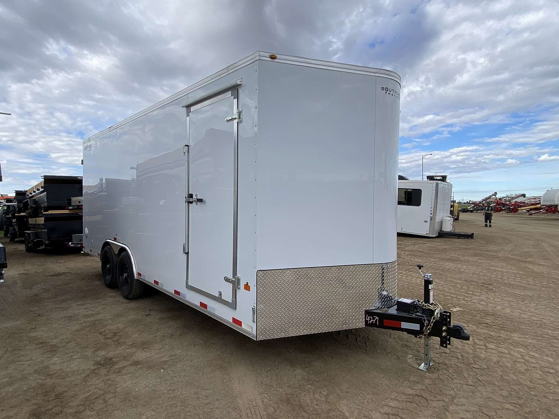 2027 Royal 8.5'x22' Enclosed Cargo w/ Torsion Axles