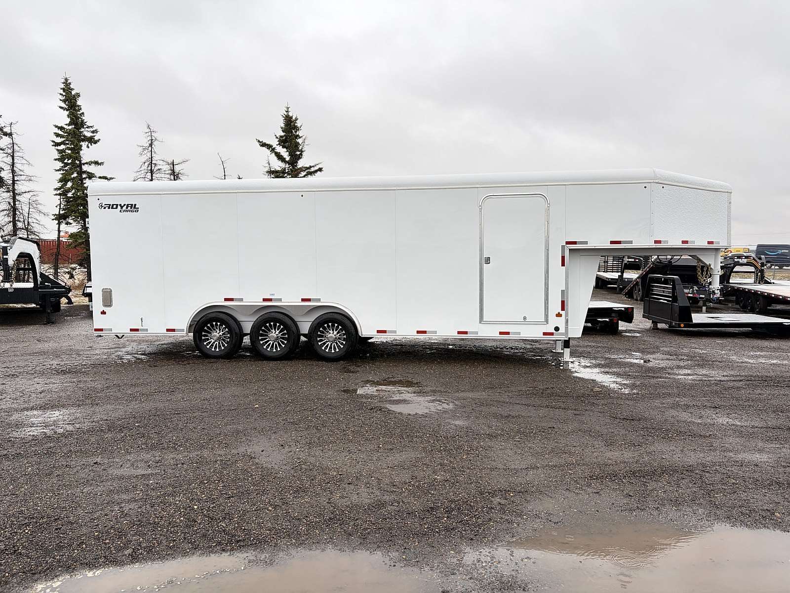 2027 Royal 8.5'x24' Fully Insulated Gooseneck Cargo Trailer