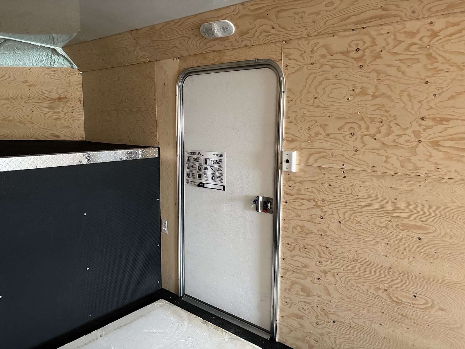 2027 Royal 8.5'x24' Fully Insulated Gooseneck Cargo Trailer
