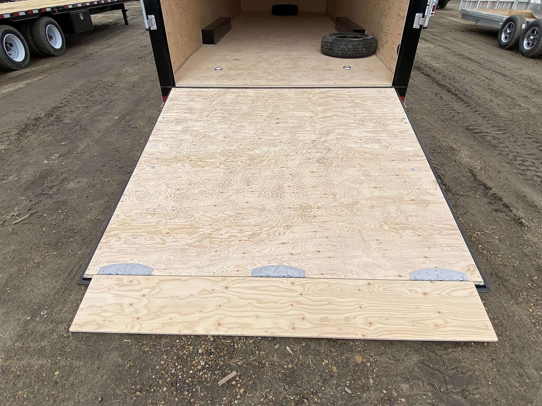 2027 Royal 8.5'x26' Enclosed Cargo w/ Ramp Door