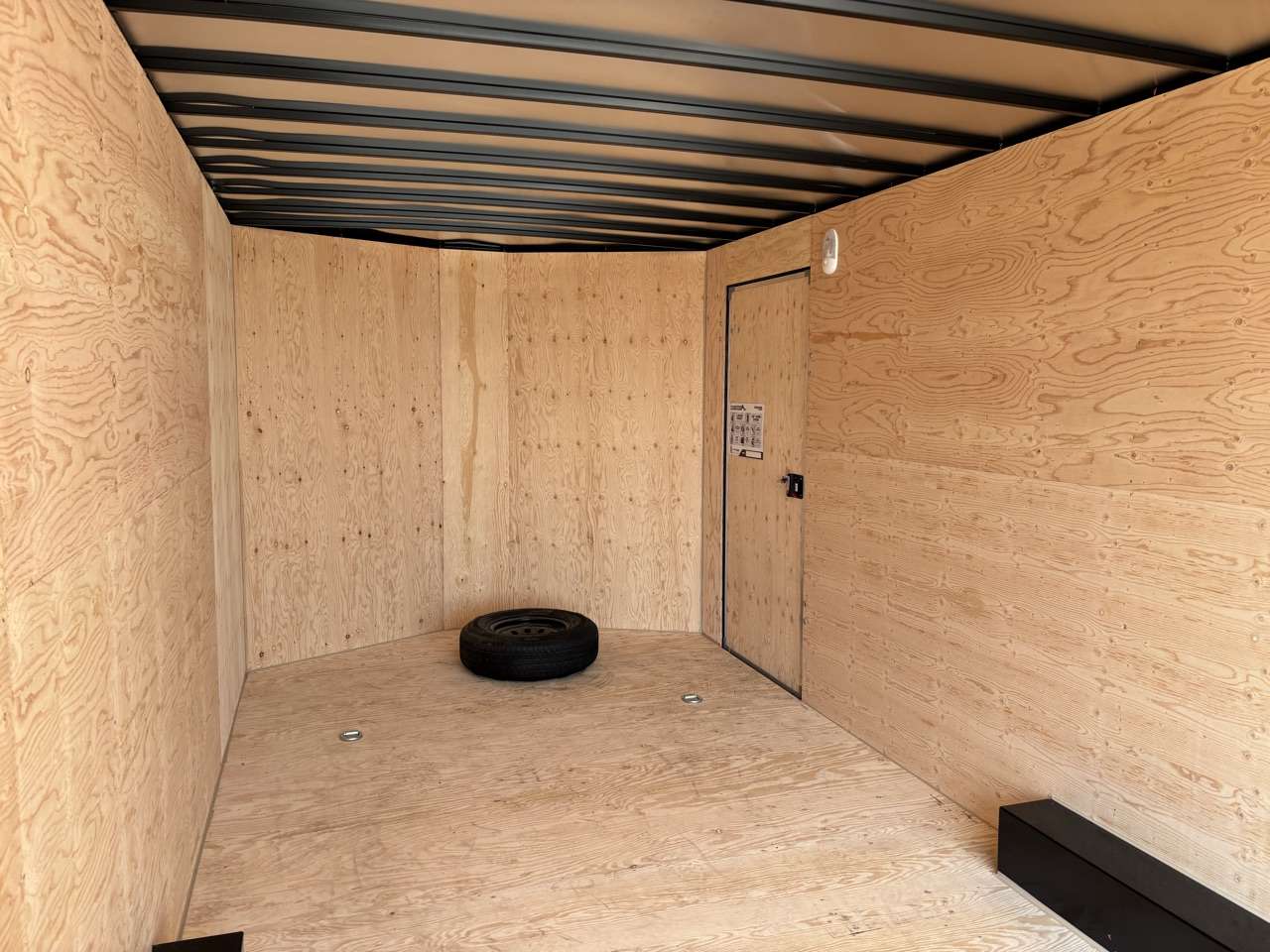 2027 Royal LARC 8'6" x 20' + V-Nose Car Hauler Trailer