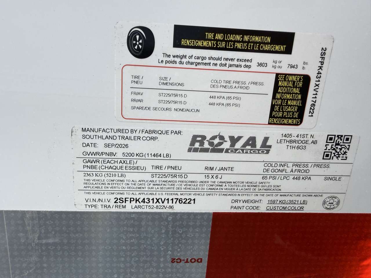 2027 Royal LARC 8'6" x 20' + V-Nose Car Hauler Trailer