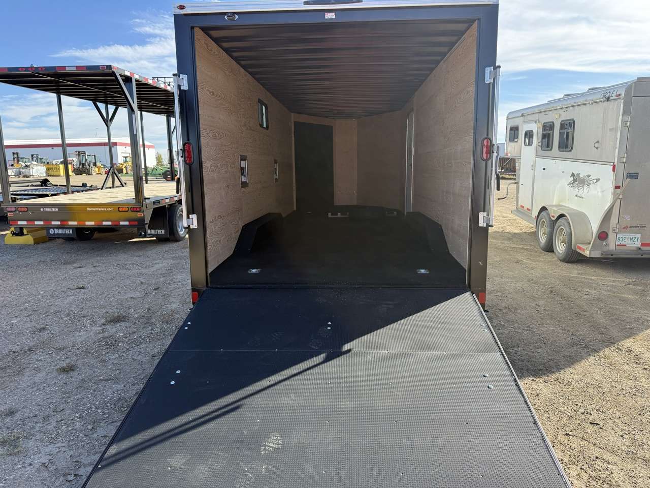 2027 Royal LARSM 8'6" x 22' + 4' V-Nose Toy Hauler Trailer