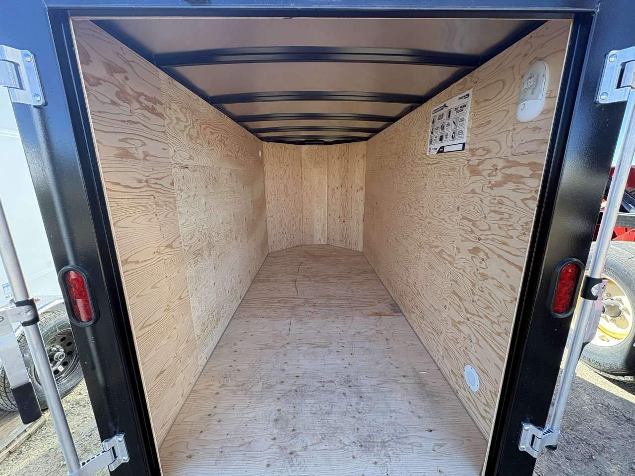 2027 Royal LCH 5' x 10' + V-Nose Cargo Trailer