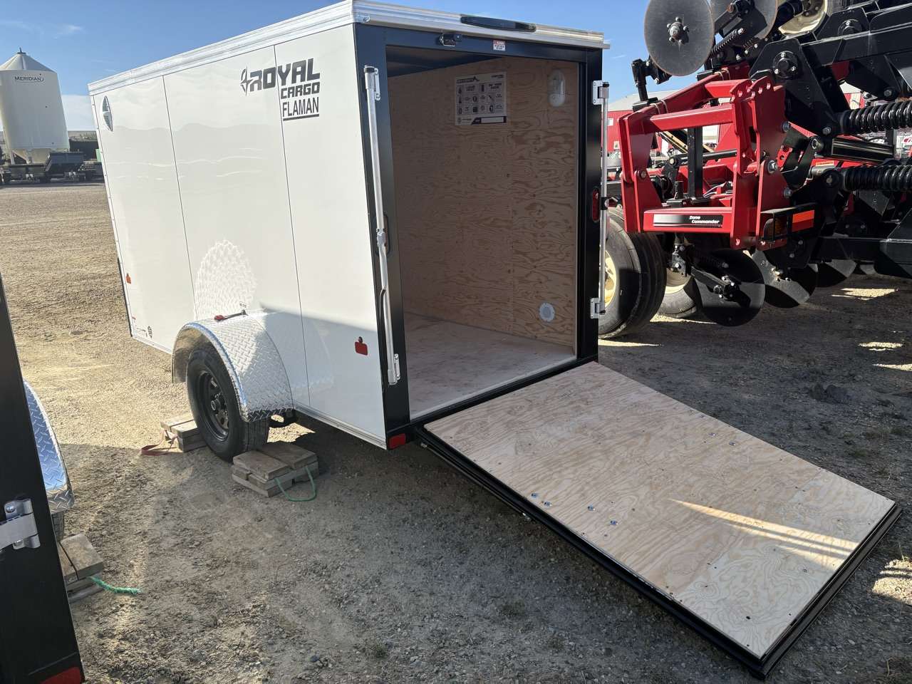 2027 Royal LCH 5' x 10' + V-Nose Cargo Trailer