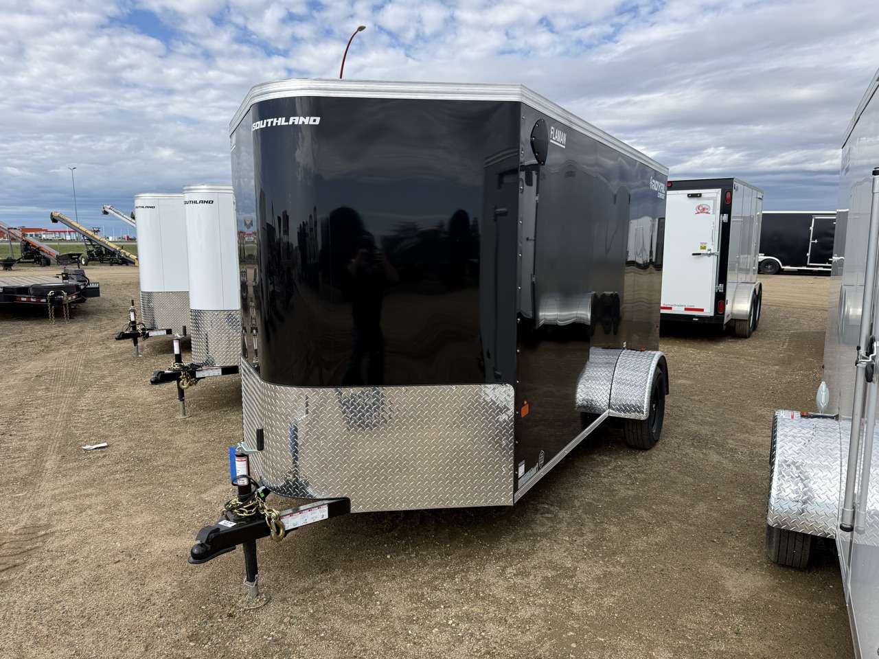 2027 Royal LCH 6' x 12' + V-Nose Cargo Trailer