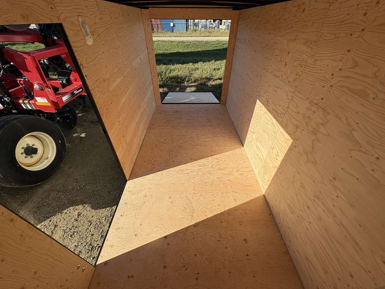 2027 Royal LCH 6' x 12' + V-Nose Cargo Trailer