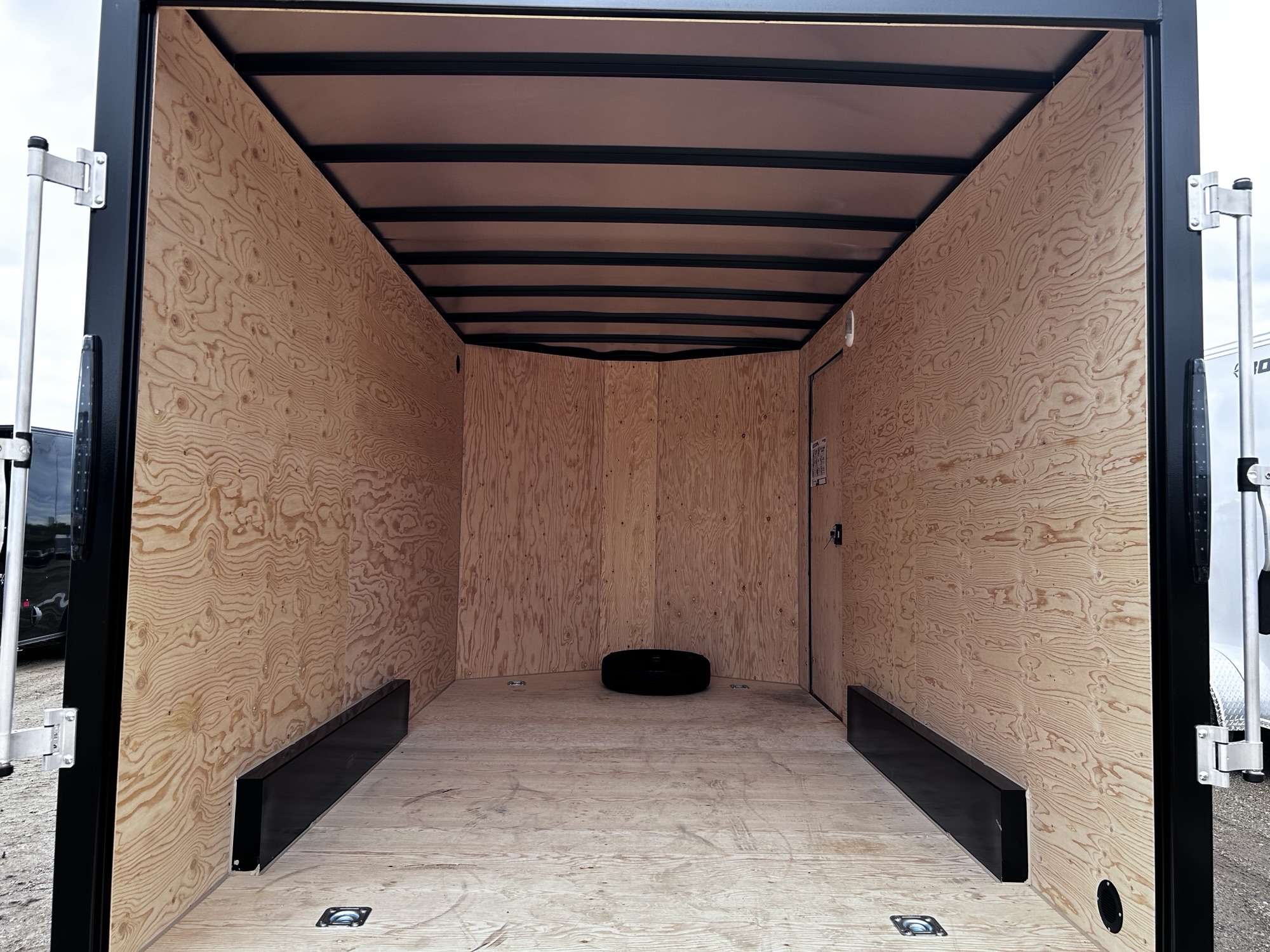 2027 Royal LCH 7'6" x 14' + V-Nose Cargo Trailer