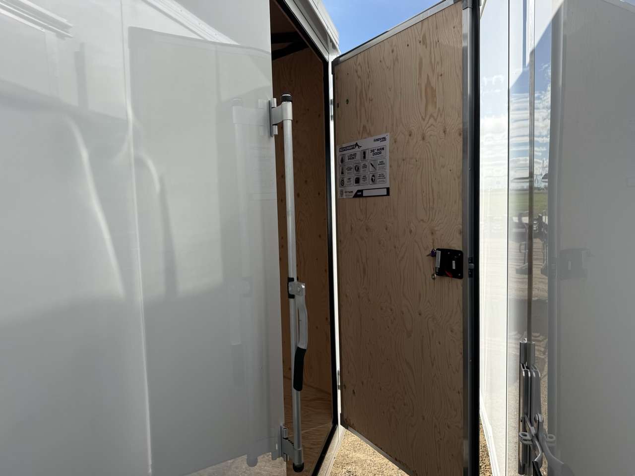 2027 Royal LCH 7'6" x 16' + V-Nose Cargo Trailer