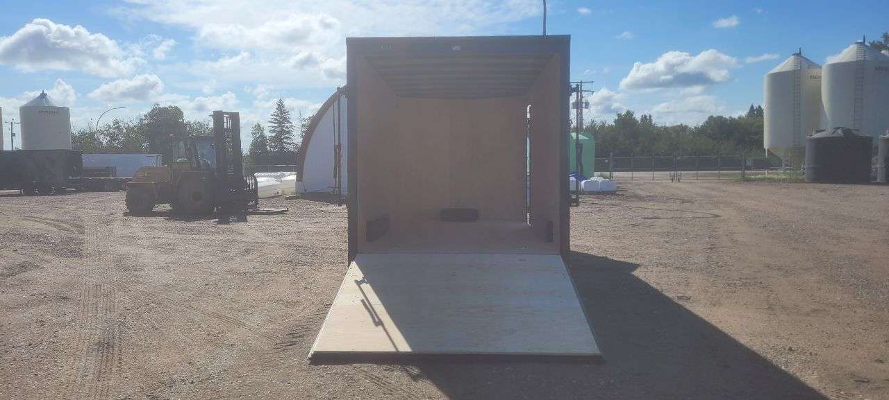 2027 Royal LCH 7'6" x 16' + V-Nose Cargo Trailer