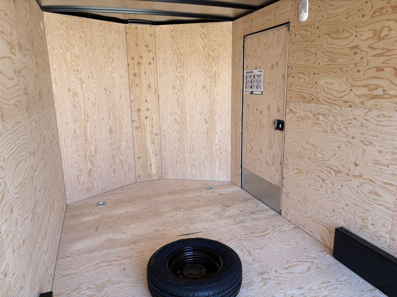 2027 Royal LCH 7'6" x 16' + V-Nose Cargo Trailer