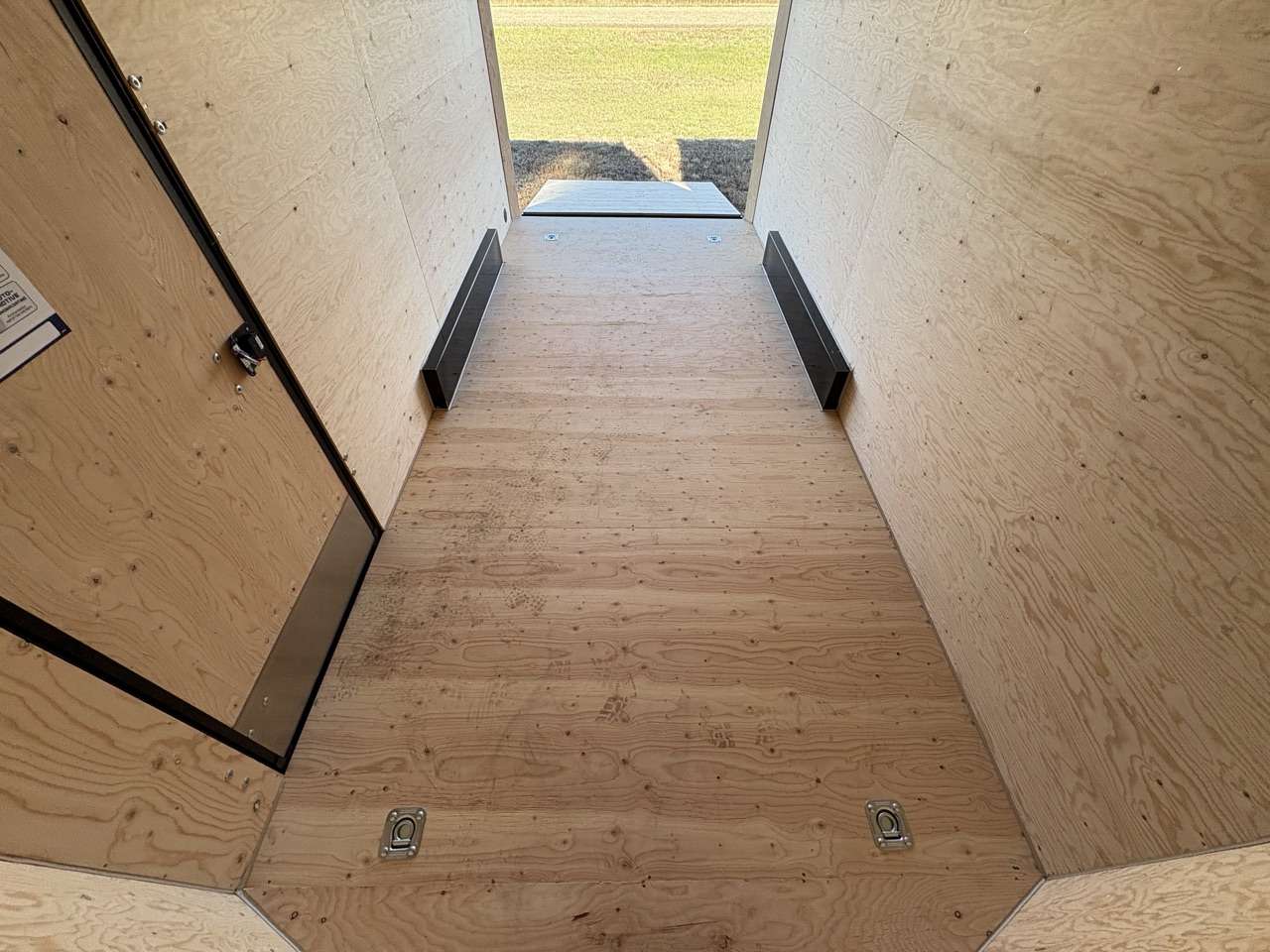 2027 Royal LCH 7'6" x 16' + V-Nose Cargo Trailer