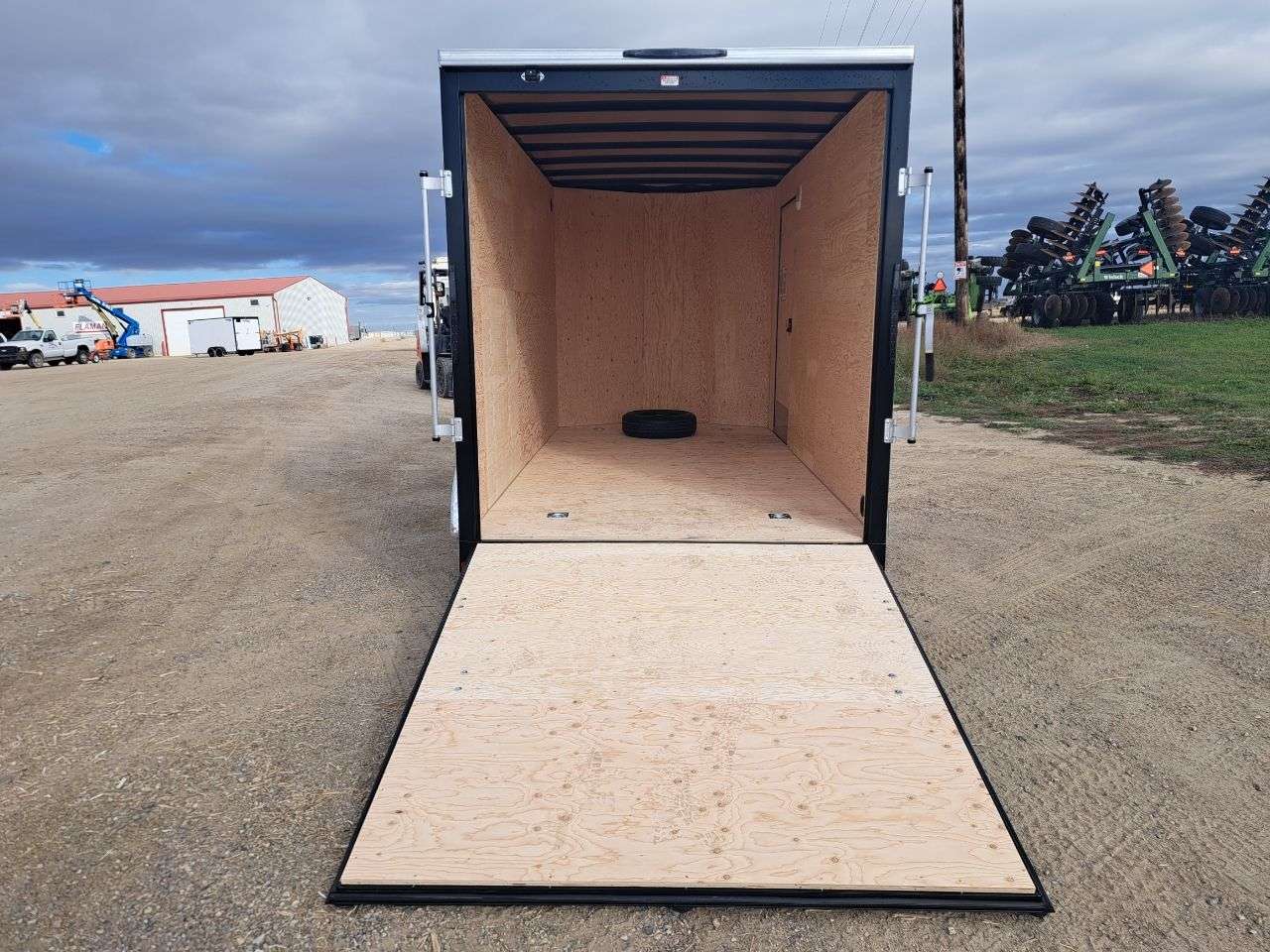2027 Royal LCH 7' x 14' + V-Nose Cargo Trailer