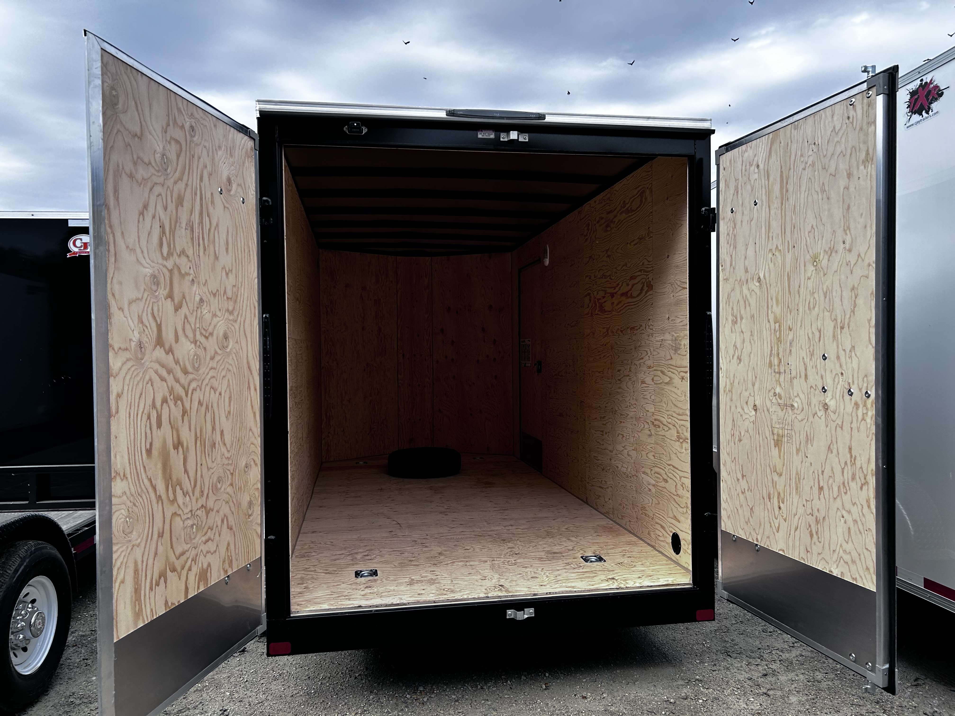 2027 Royal LCH 7' x 14' + V-Nose Cargo Trailer