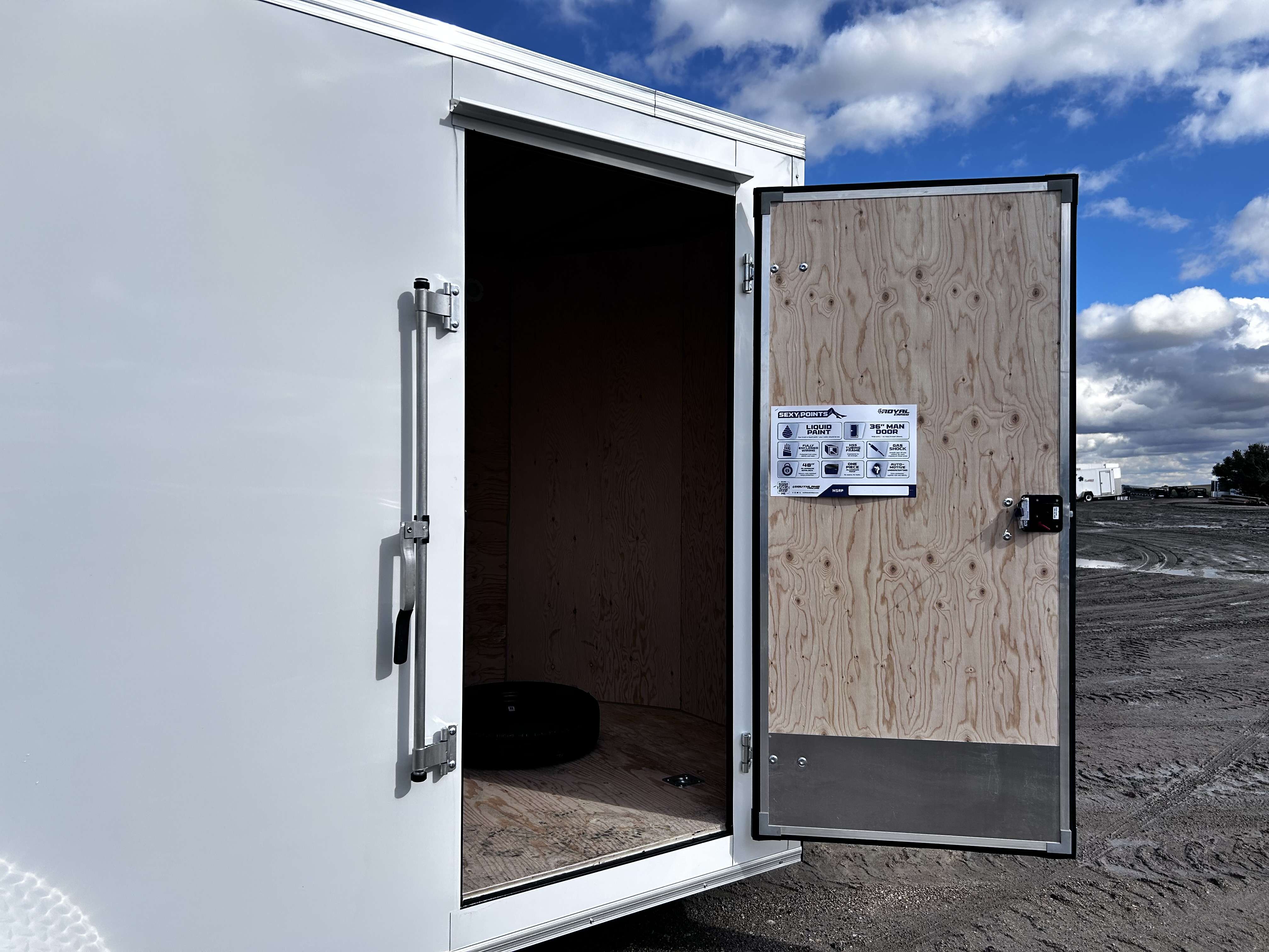 2027 Royal LCH 7' x 16' + V-Nose Cargo Trailer