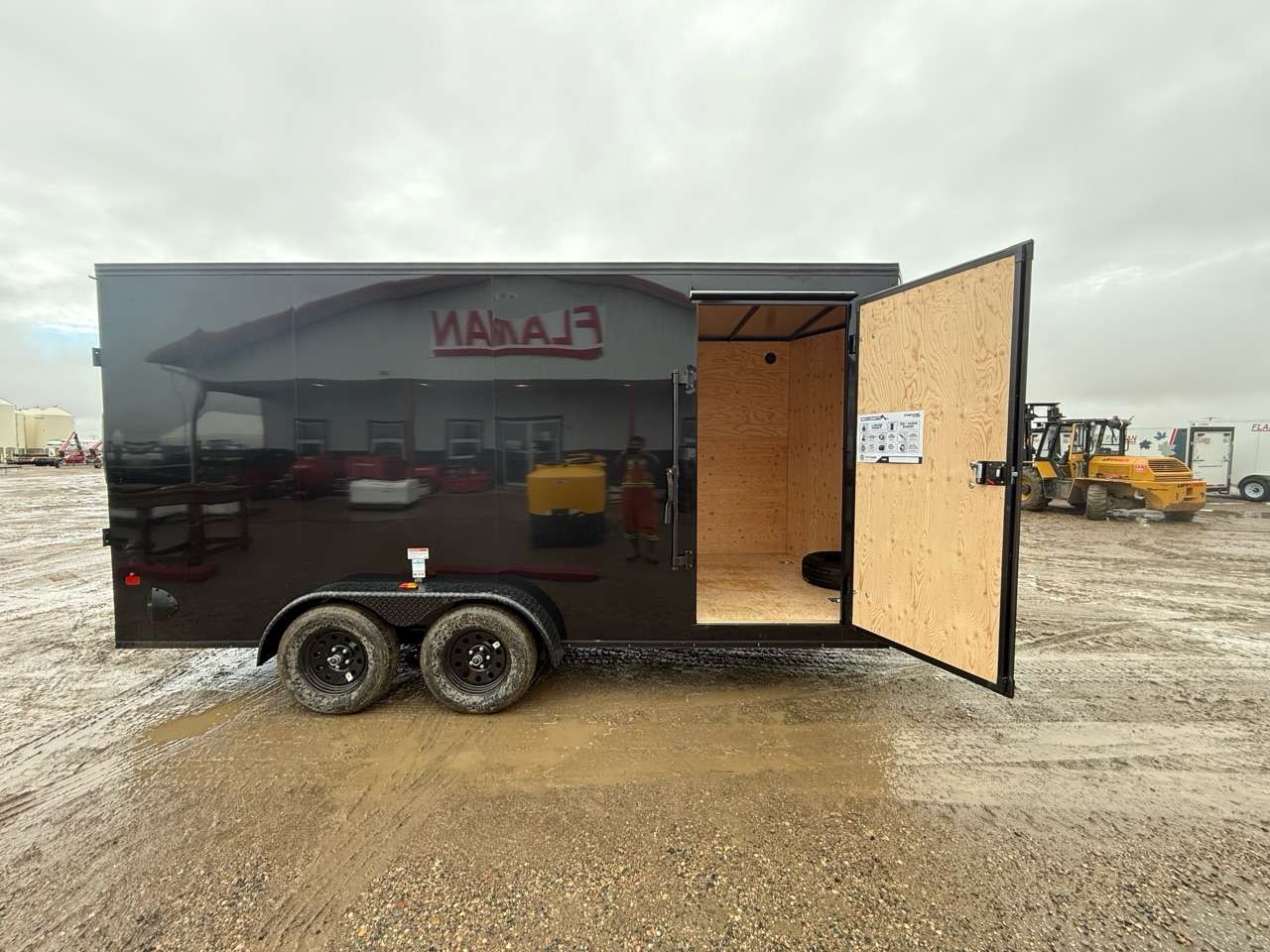 2027 Royal LCH 7' x 16' + V-Nose Cargo Trailer