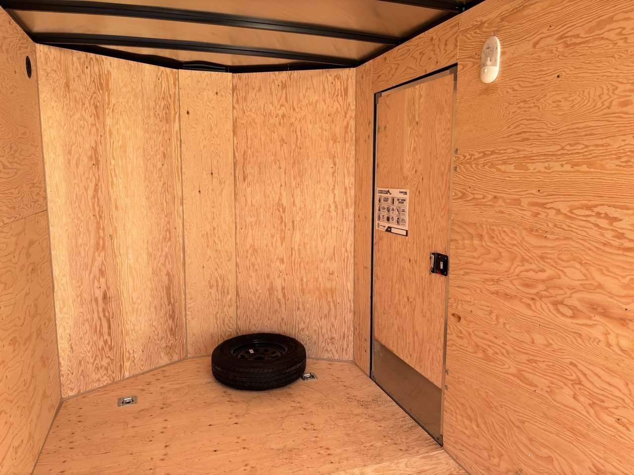 2027 Royal LCH 7' x 16' + V-Nose Cargo Trailer