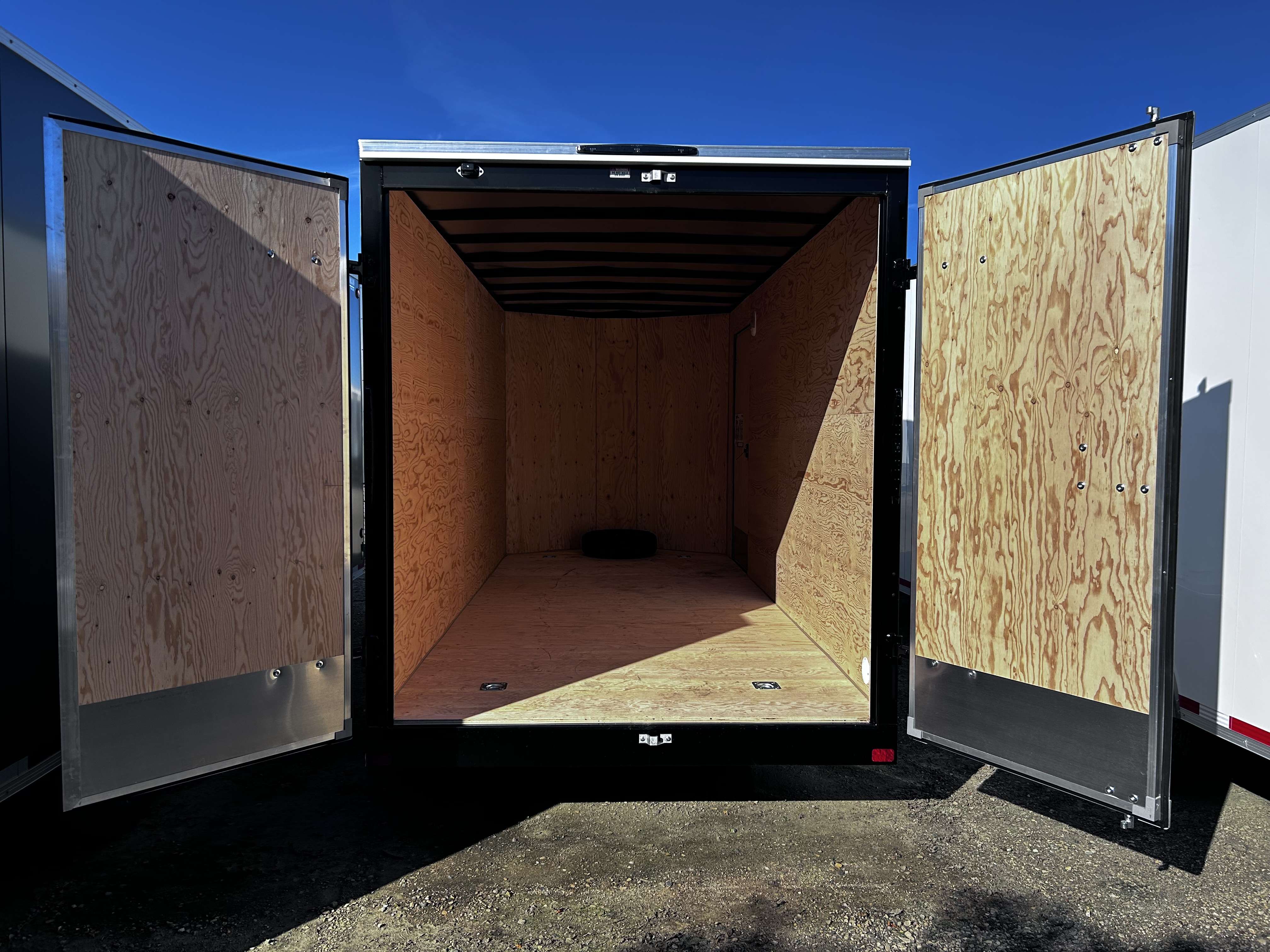 2027 Royal LCH 7' x 16' + V-Nose Cargo Trailer