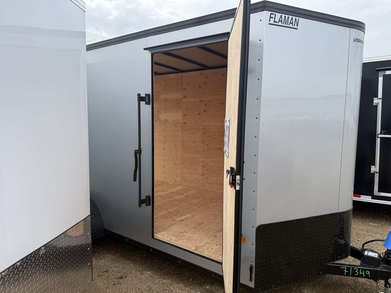 2027 Royal LCH 7' x 16' + V-Nose Cargo Trailer