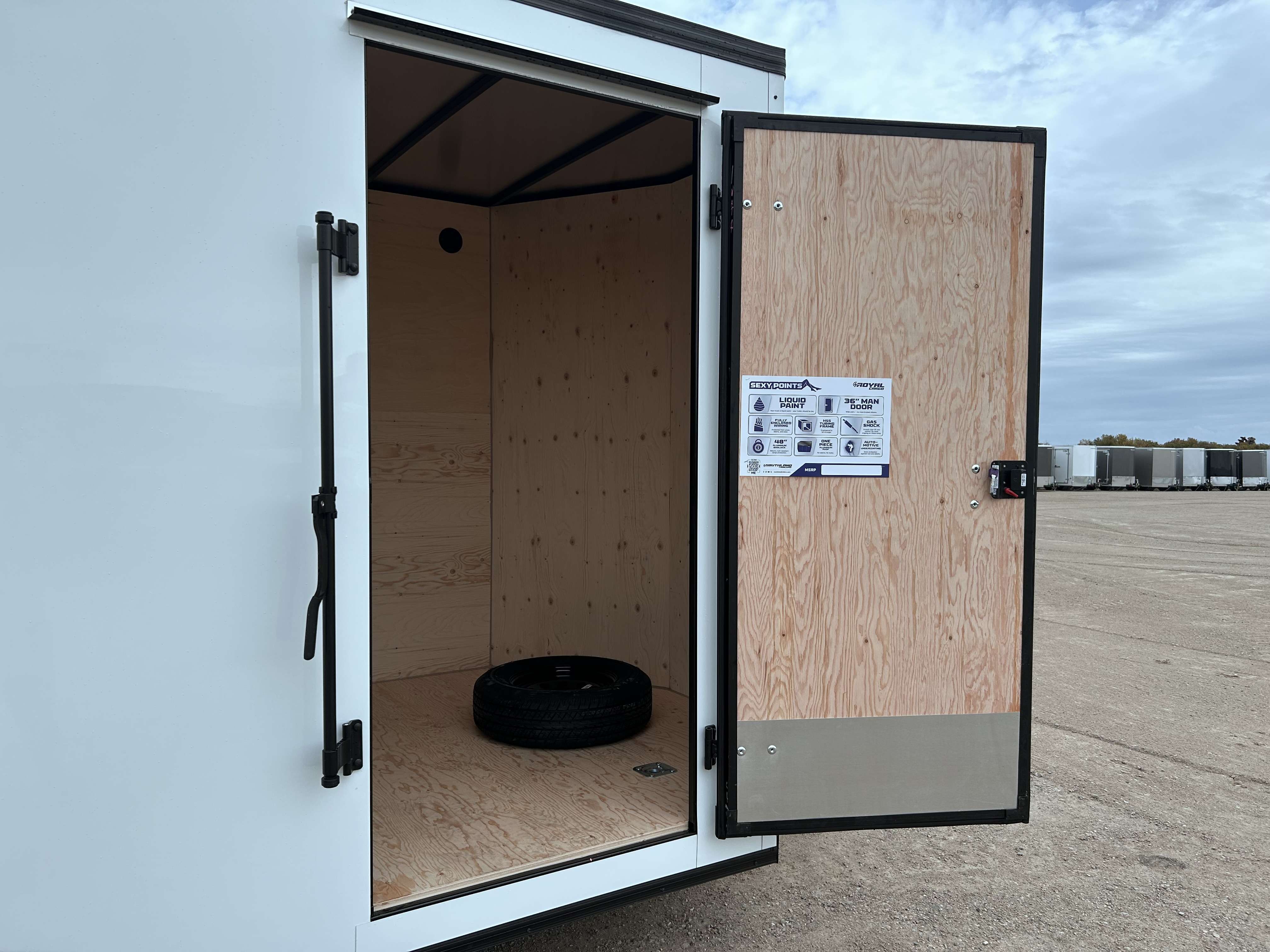 2027 Royal LCH 7' x 16' + V-Nose Cargo Trailer