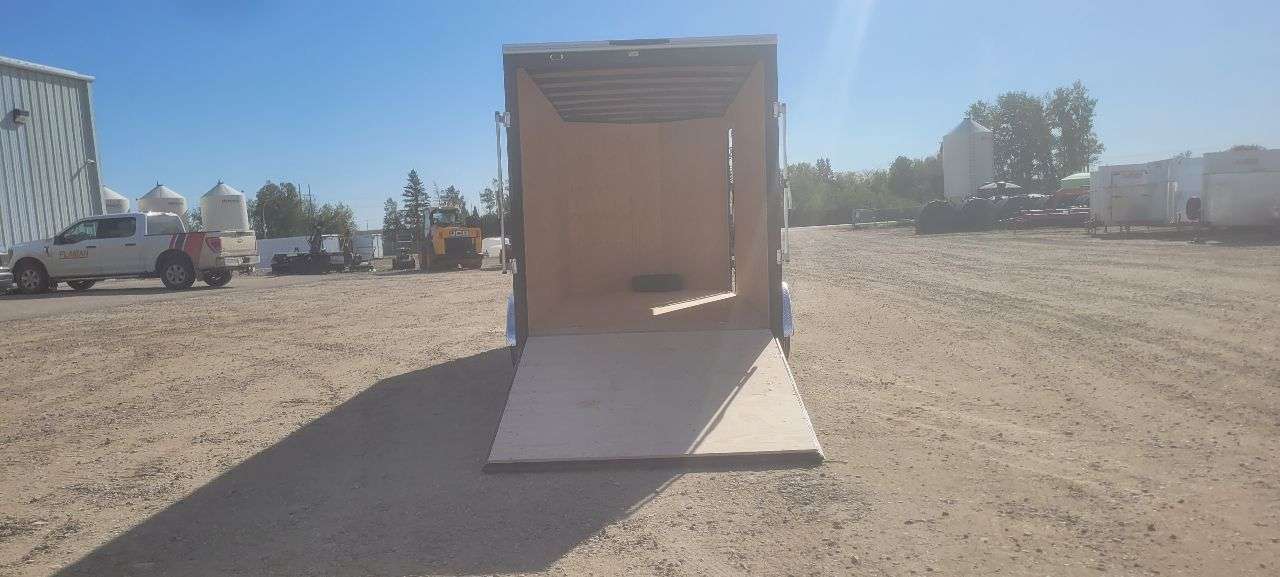 2027 Royal LCH 7' x 16' + V-Nose Cargo Trailer