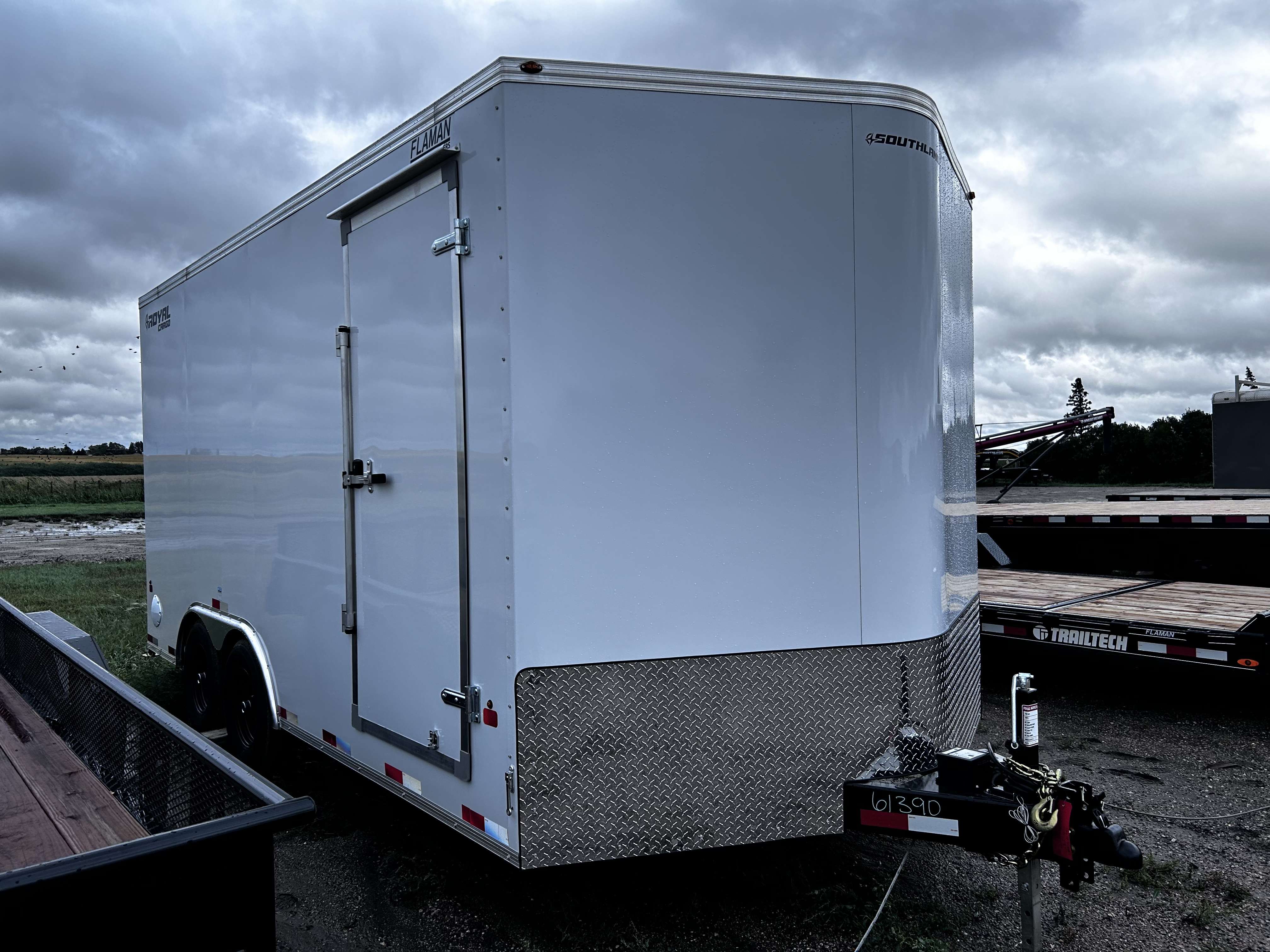 2027 Royal LCH 8'6" x 16' + V-Nose Cargo Trailer