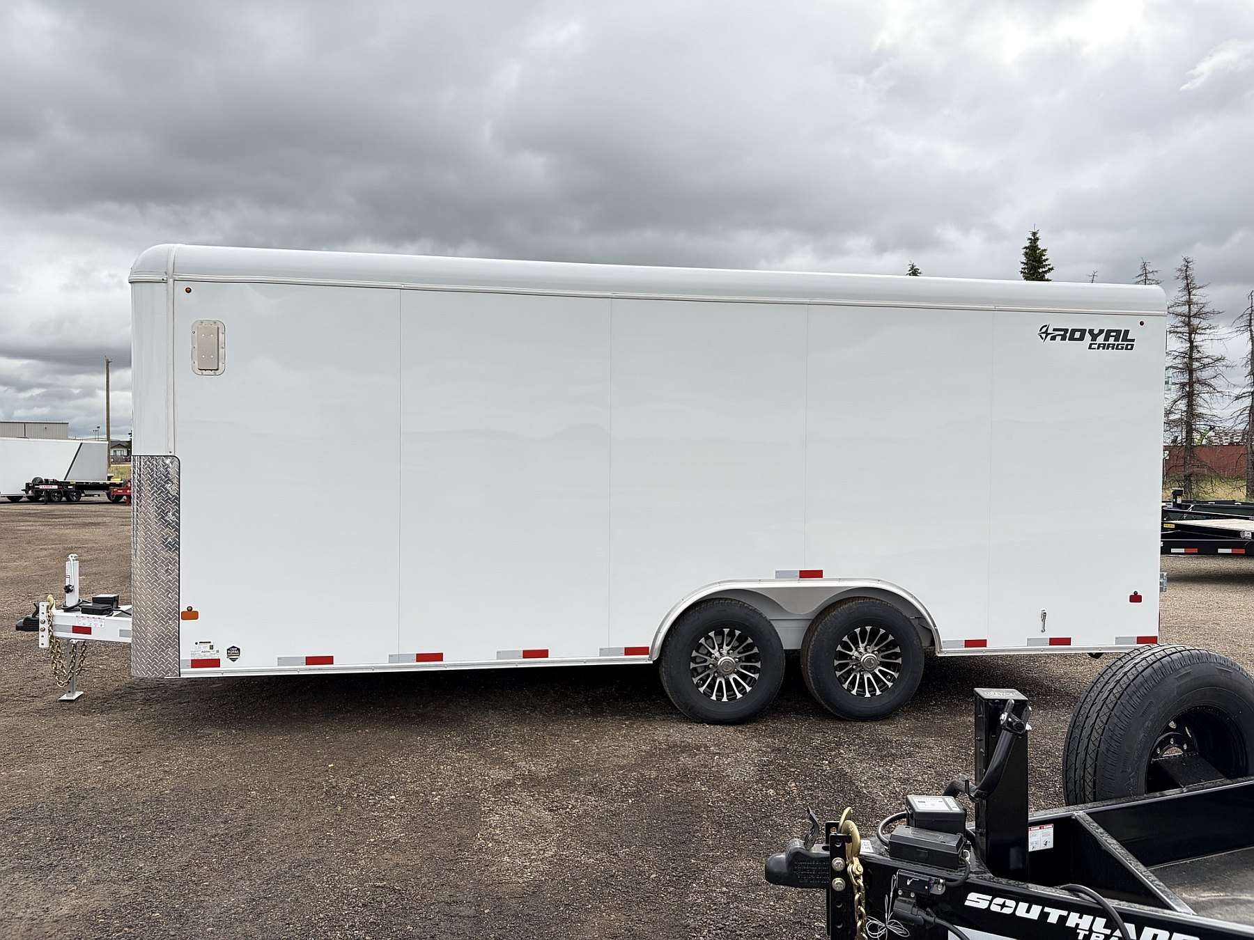 2027 Royal Original 8.5'x20' Enclosed Trailer w/ Barn Door