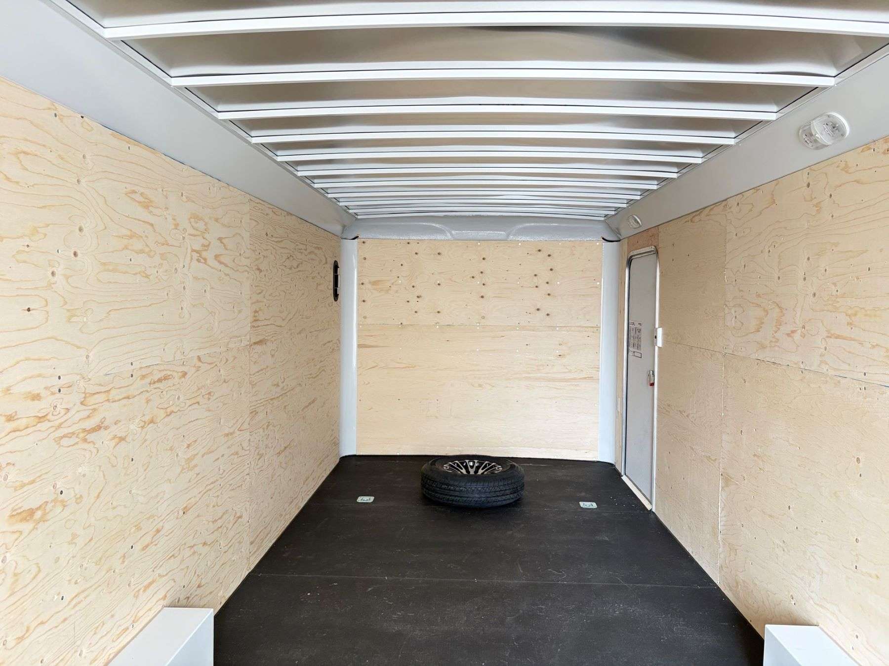 2027 Royal Original 8.5'x24' Enclosed Cargo w/ Barn Door