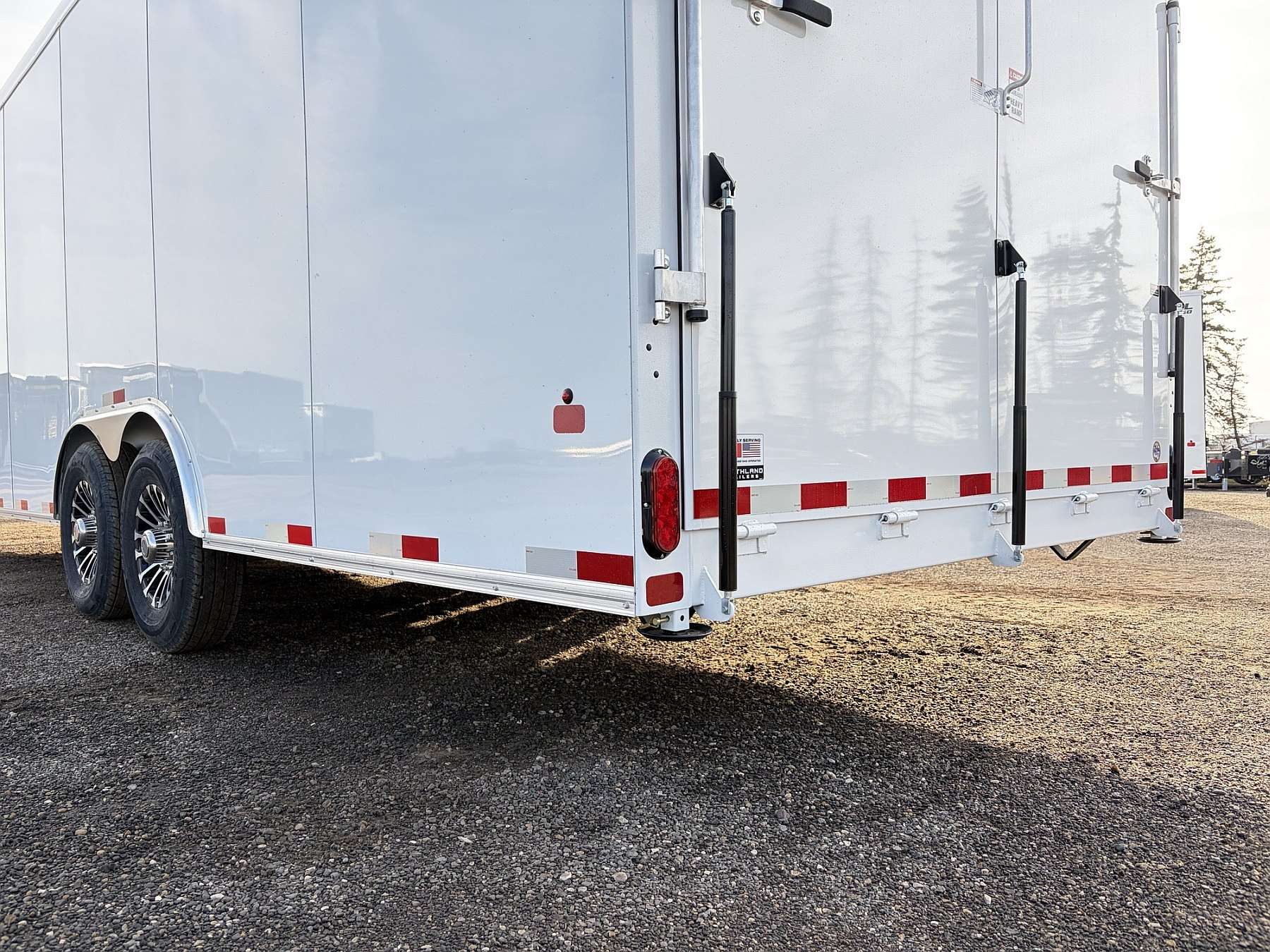 2027 Royal Original 8.5'x24' Enclosed Cargo w/ Dovetail