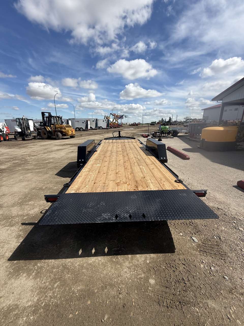 2027 Southland 20' (4' + 16') Partial Tilt Tandem 7K Trailer