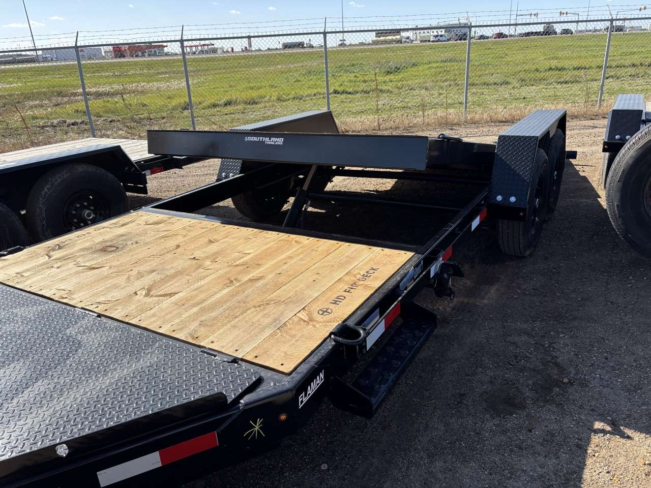 2027 Southland 20' (4' + 16') Partial Tilt Tandem 7K Trailer