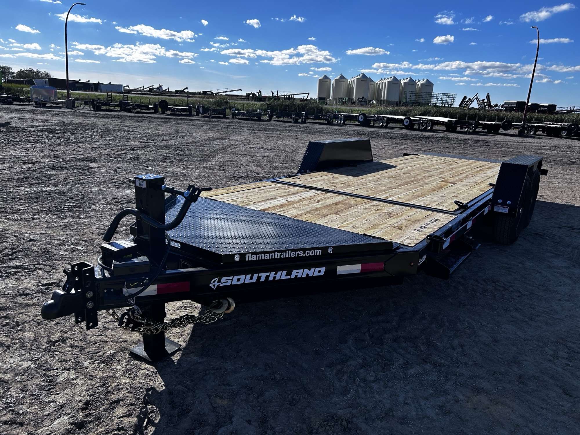 2027 Southland 20' (4' + 16') Partial Tilt Tandem 7K Trailer