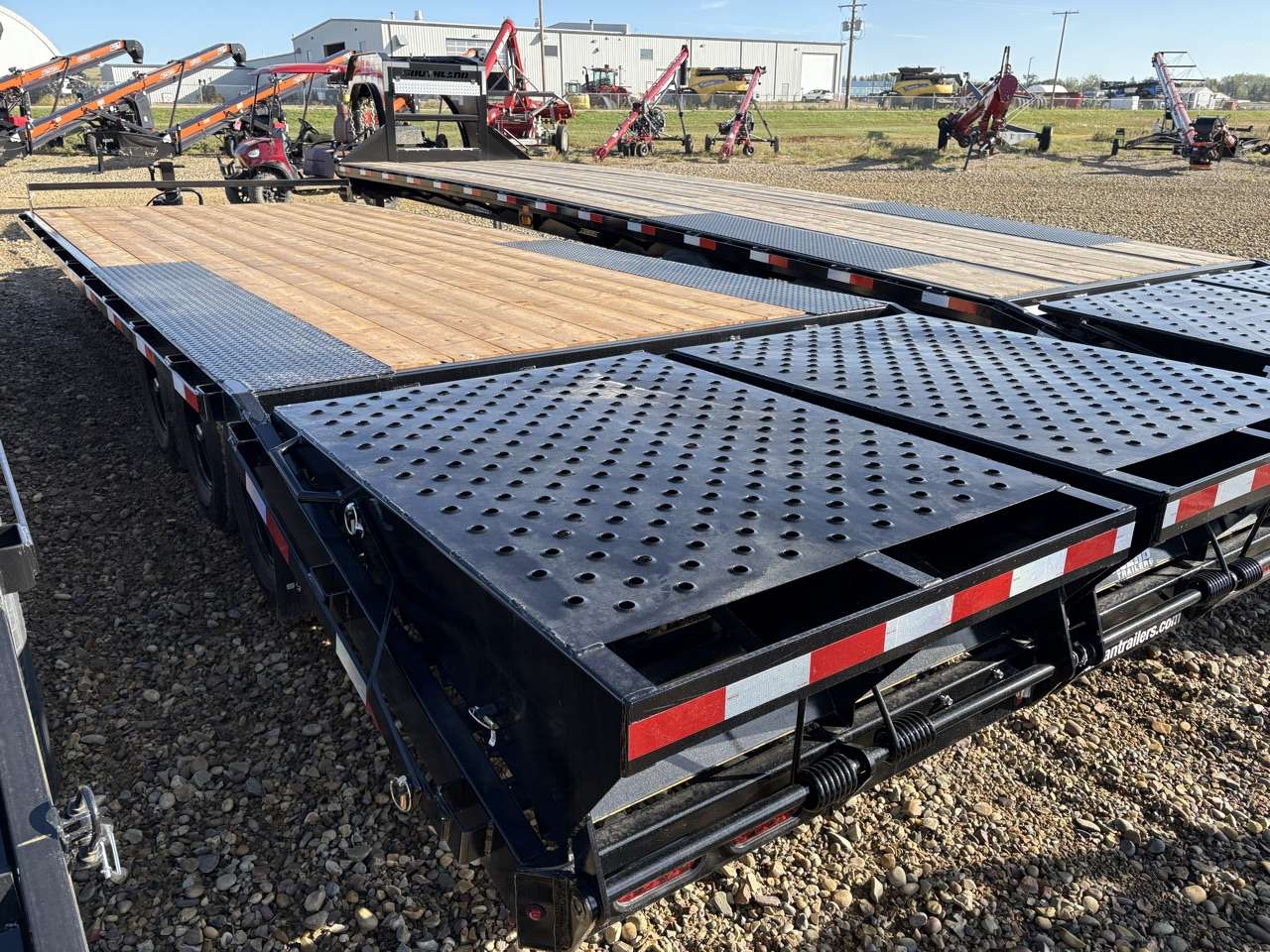 2027 Southland 20'+5' Beavertail Deckover Triple 7K Trailer