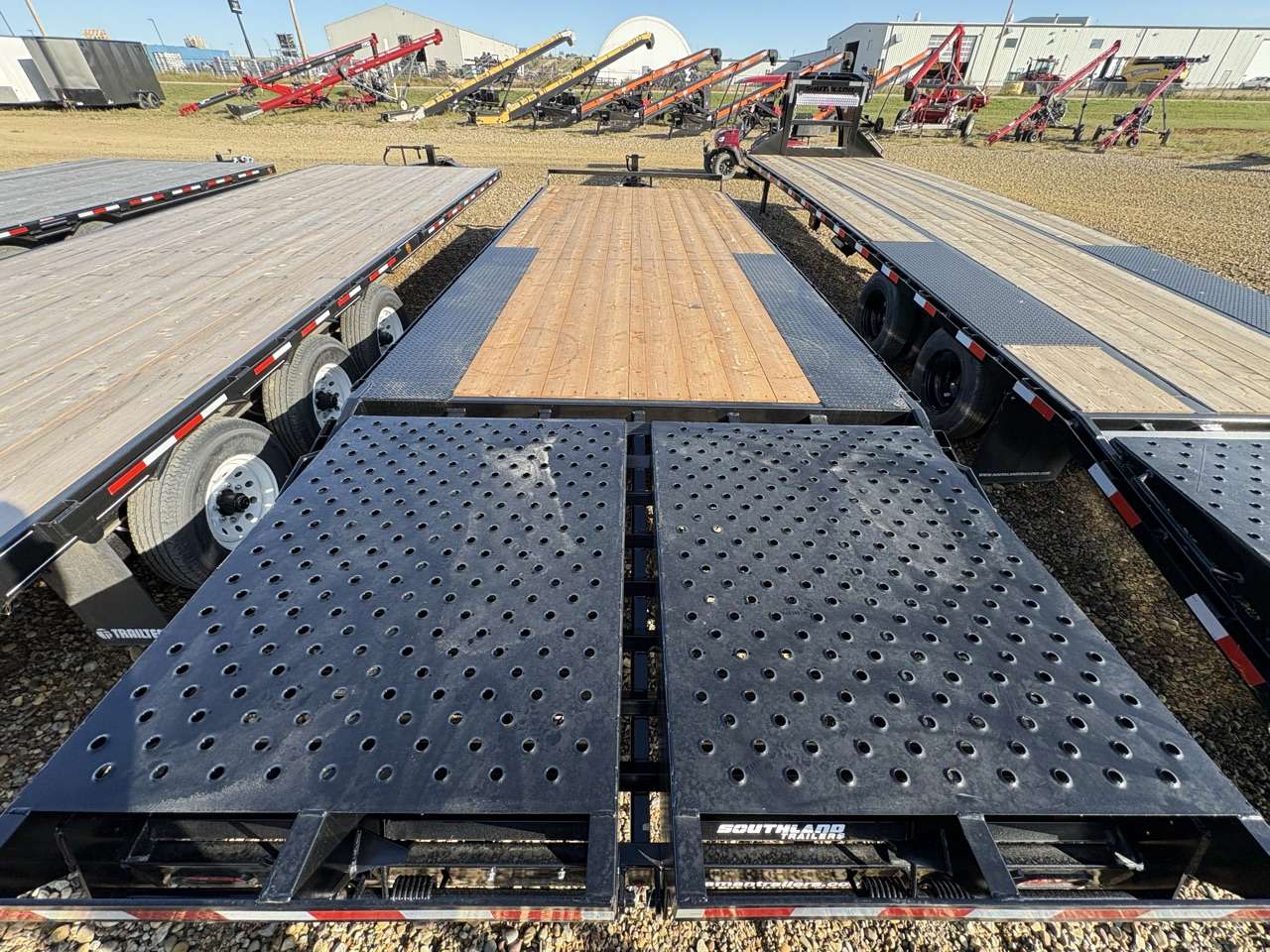 2027 Southland 20'+5' Beavertail Deckover Triple 7K Trailer