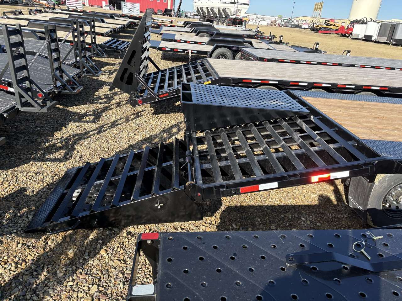 2027 Southland 20'+5' Beavertail Deckover Triple 7K Trailer