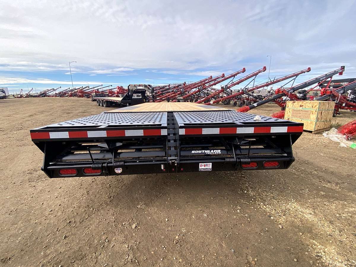 2027 Southland 20' Highboy Trailer w/ Beavertail