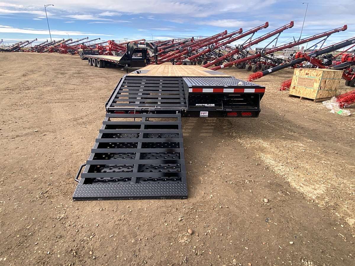 2027 Southland 20' Highboy Trailer w/ Beavertail
