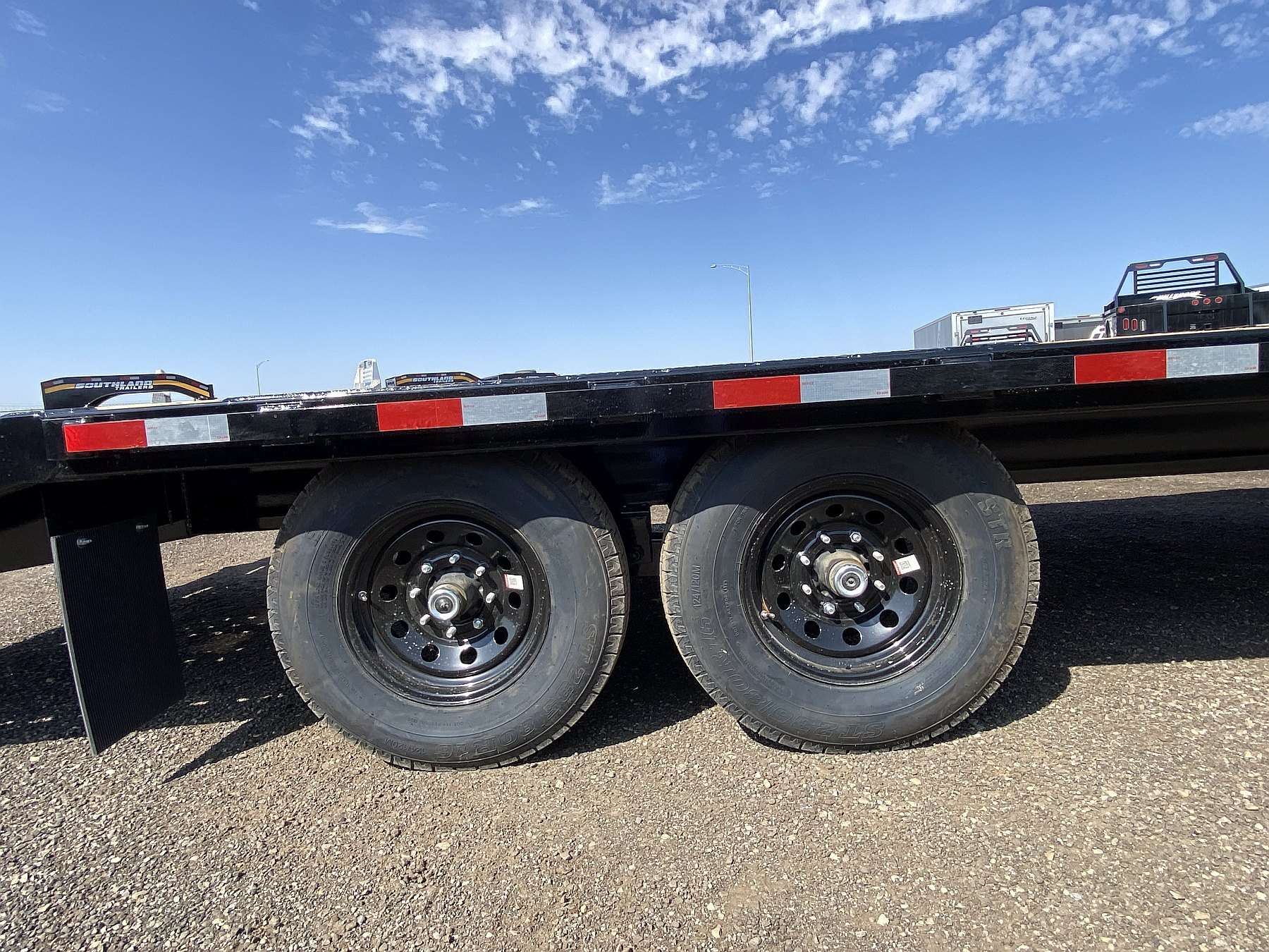 2027 Southland 20' Highboy Trailer w/ Beavertail