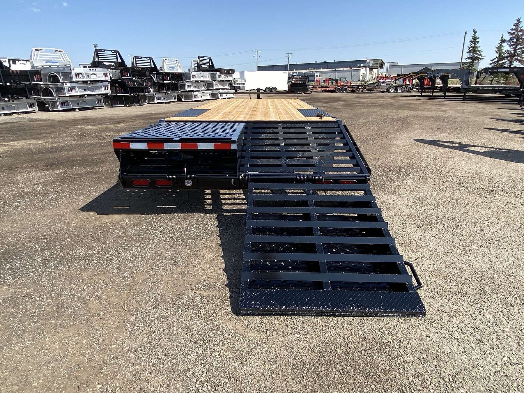 2027 Southland 20' Highboy Trailer w/ Beavertail