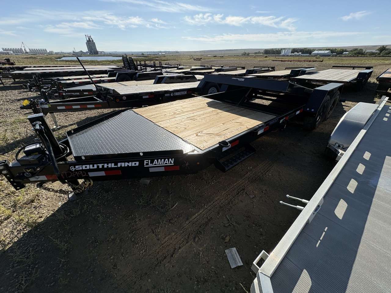 2027 Southland 22' (6' + 16') Partial Tilt Tandem 8K Trailer