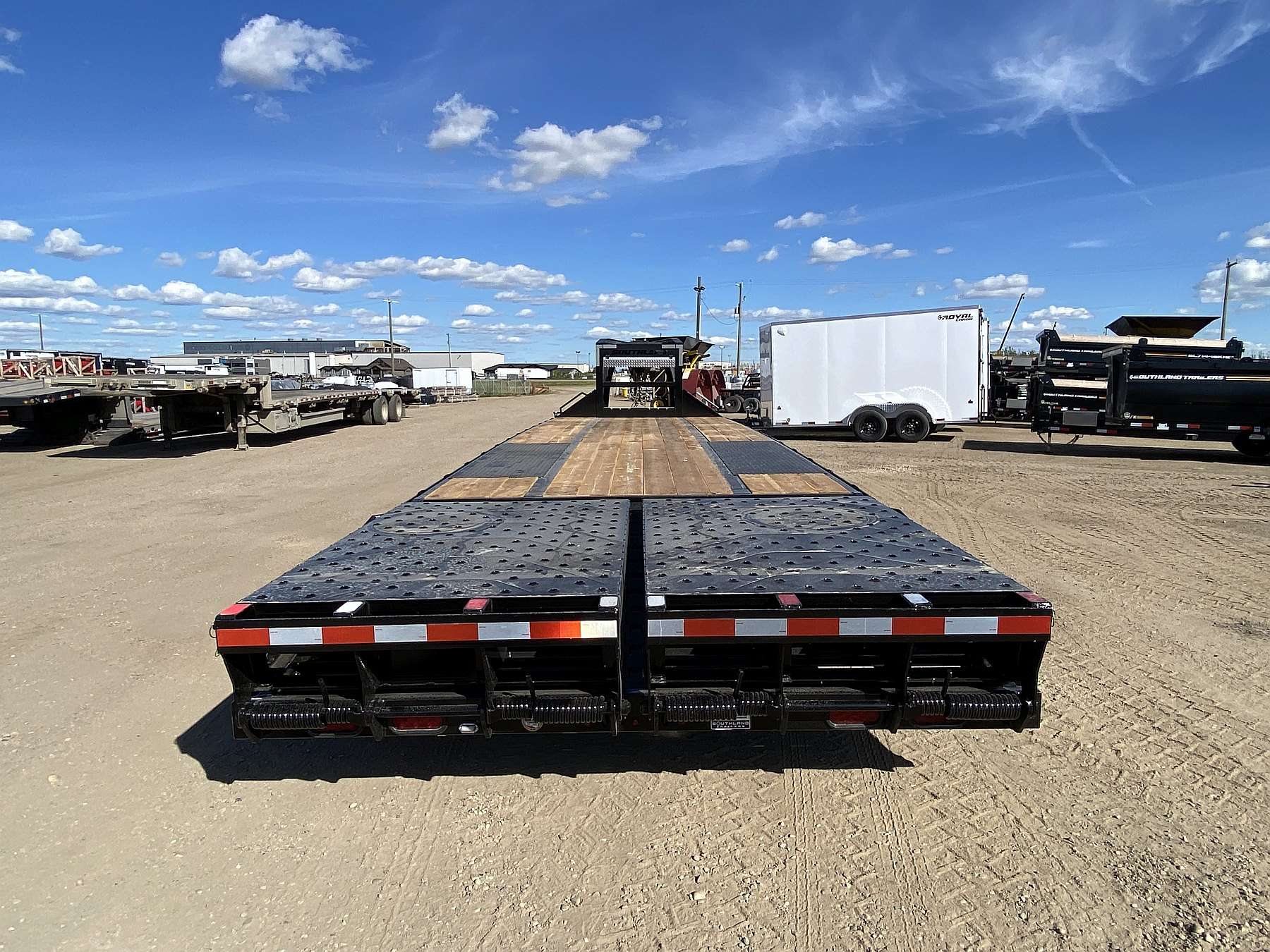 2027 Southland 24' + 6' Gooseneck w/ Tandem 10K Axles