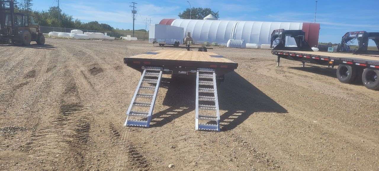 2027 Southland 24' Deckover Tandem 7K Trailer
