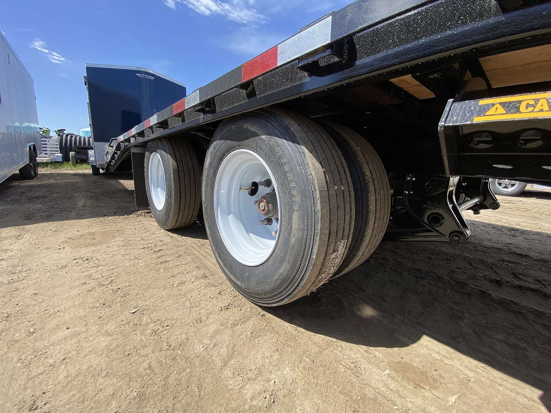 2027 Southland 26'+6' Gooseneck Trailer w/ HD Suspension