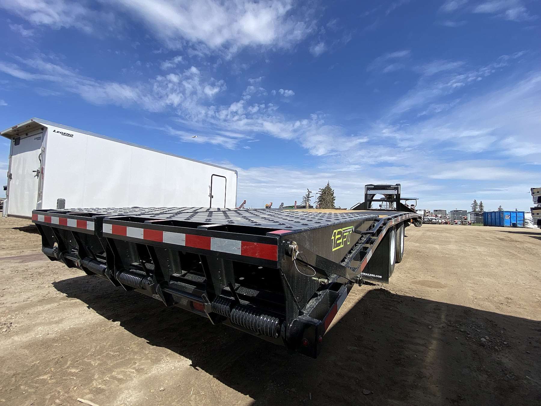 2027 Southland 26'+6' Gooseneck Trailer w/ HD Suspension