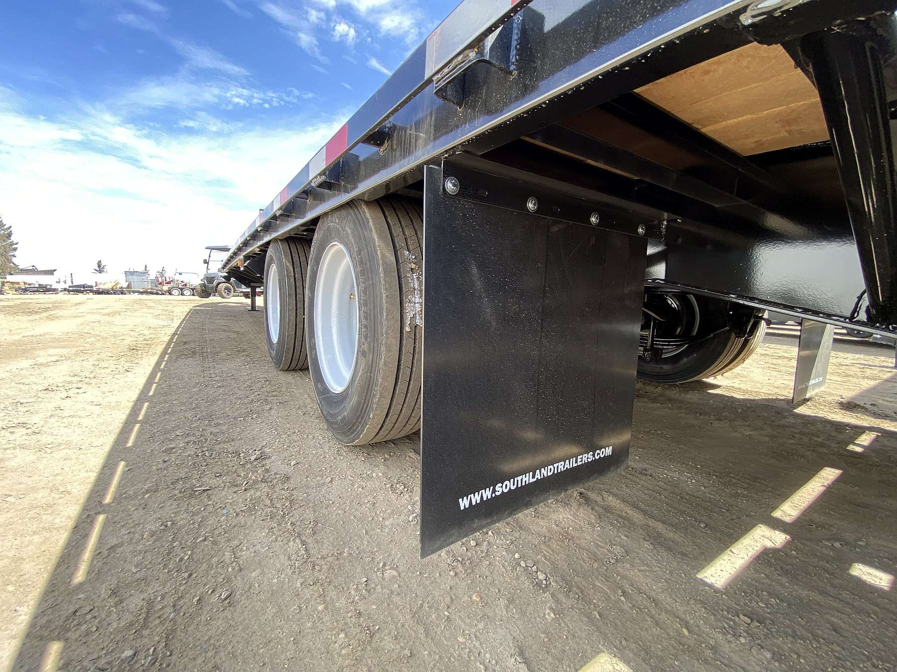 2027 Southland 26'+6' Gooseneck Trailer w/ HD Suspension