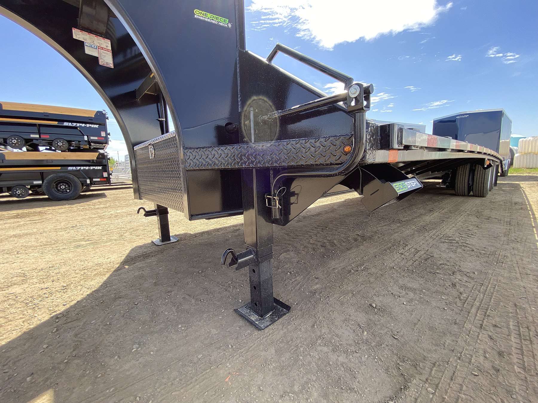 2027 Southland 26'+6' Gooseneck Trailer w/ HD Suspension