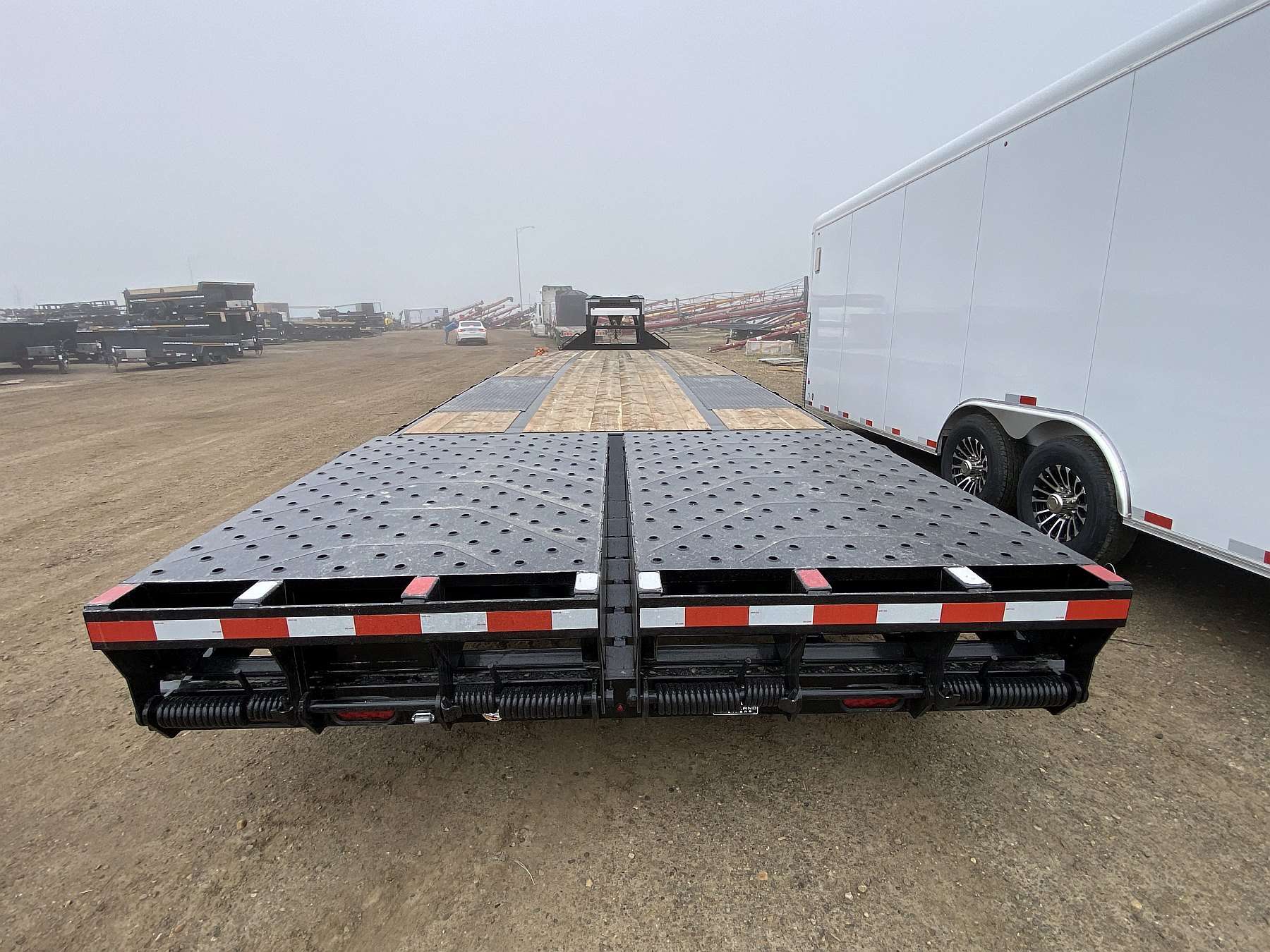 2027 Southland 34' + 6' Gooseneck w/ Hutch Suspension