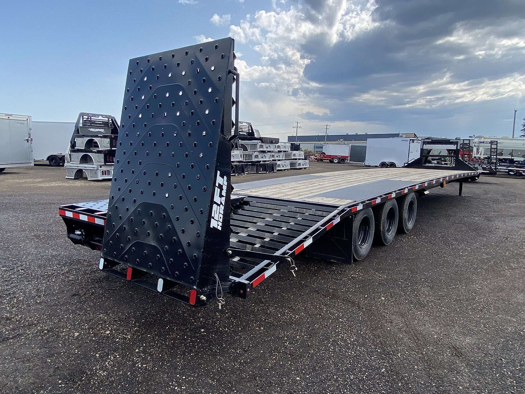 2027 Southland 34'+6' Tri-Axle Gooseneck Trailer