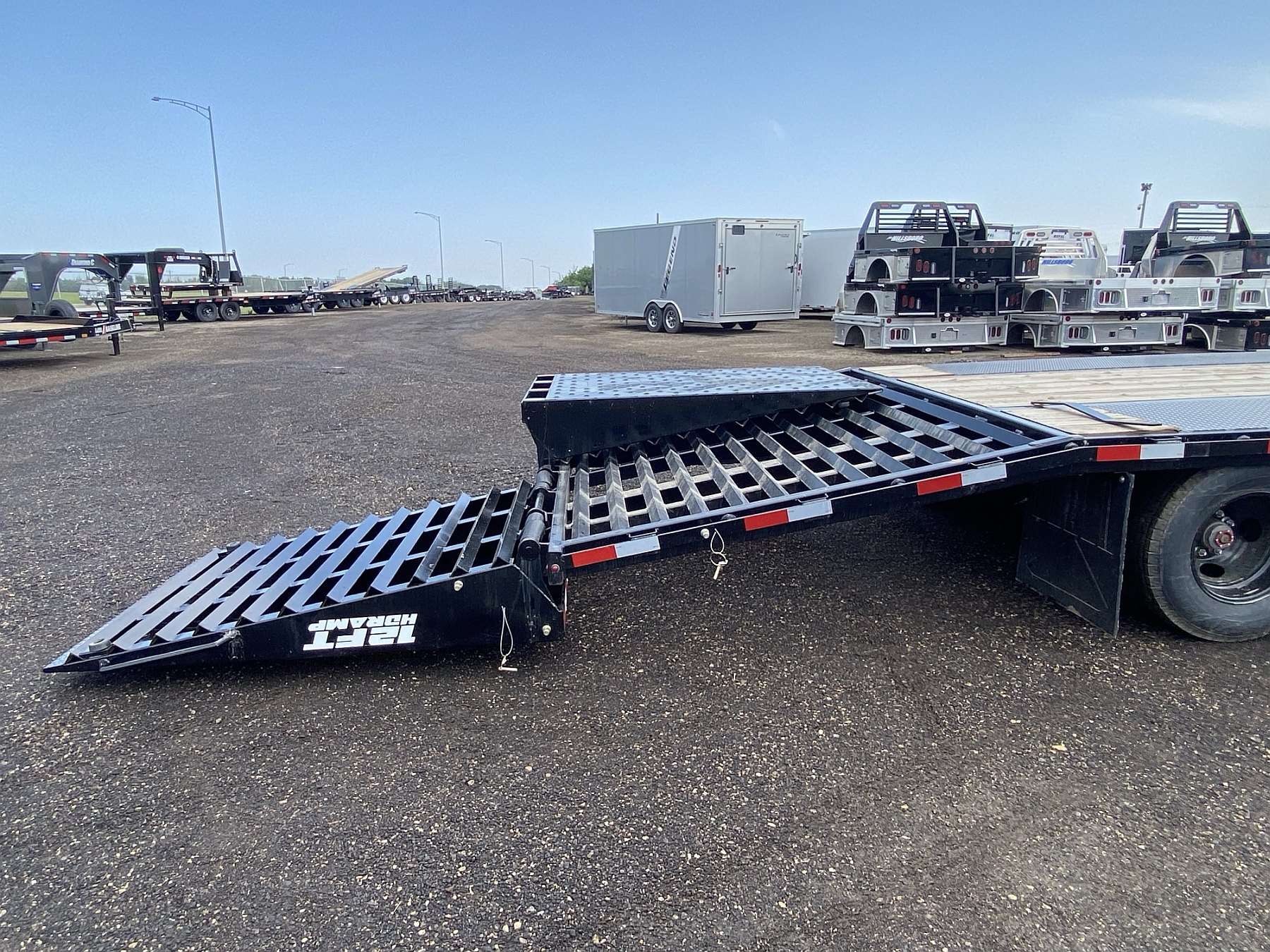 2027 Southland 34'+6' Tri-Axle Gooseneck Trailer